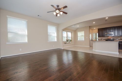 118 N Heritage Mill Cir, Tomball, TX, 77375-4975 | Card Image