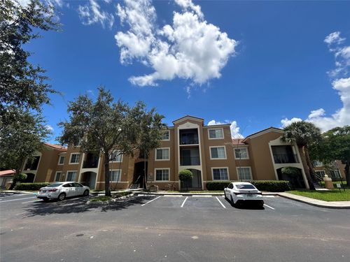 apt-306-8020 N Nob Hill Rd, Tamarac, FL, 33321-7412 | Card Image