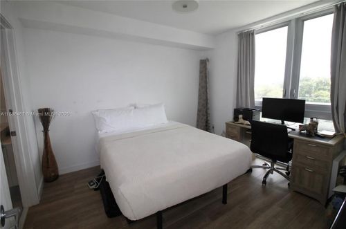 unit-510-13800 Highland Dr, North Miami Beach, FL, 33181-1687 | Card Image