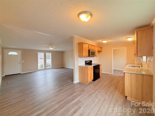 3596 Gull St, Hudson, NC, 28638-9283 | Card Image