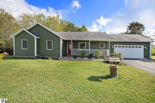 3238 Tamara Cir, Grawn, MI, 49637-8502 | Card Image