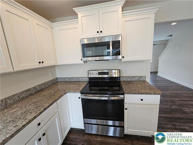 1601 Greystone Cir, House other with 3 bedrooms, 3 bathrooms and null parking in ALBURTIS PA | Image 13