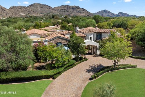 8329 N Ridgeview Dr, Paradise Valley, AZ, 85253-2055 | Card Image