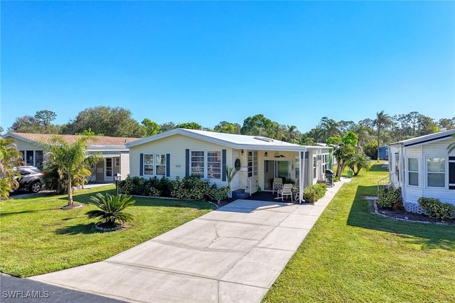 View of front of house with a front yard | Image 25