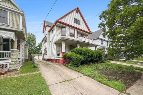 3711 Daisy Ave, Cleveland, OH, 44109-2224 | Card Image