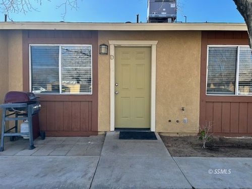 425-D Rick Ct., Ridgecrest, CA, 93555 | Card Image