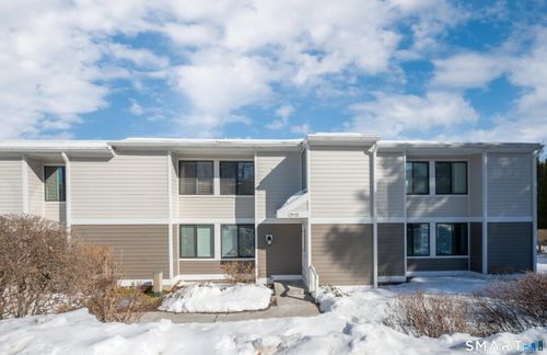 32-32 Lawson Lane, Ridgefield, CT, 06877 | Card Image