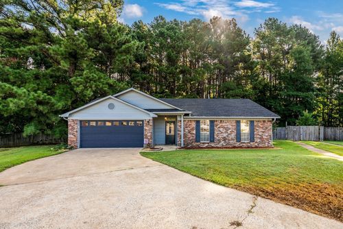 711 Chaucer Cv, Jacksonville, AR, 72076-3450 | Card Image