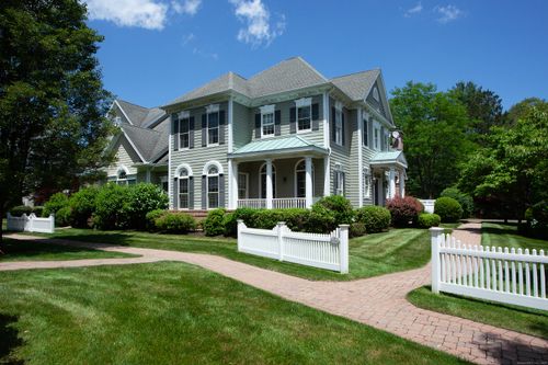 15-15 Billingsgate Dr, Simsbury, CT, 06070-2646 | Card Image
