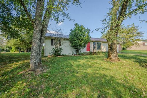 333 Price Cir, Spring City, TN, 37381-2818 | Card Image