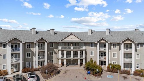 3320-6818 Pinecliff Grove Ne, Calgary, AB, T1Y7L2 | Card Image