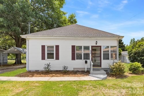 204 Hampshire Ln, Clover, SC, 29710-1462 | Card Image