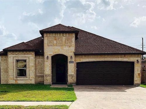 220 Los Laureles Dr, San Juan, TX, 78589-0135 | Card Image