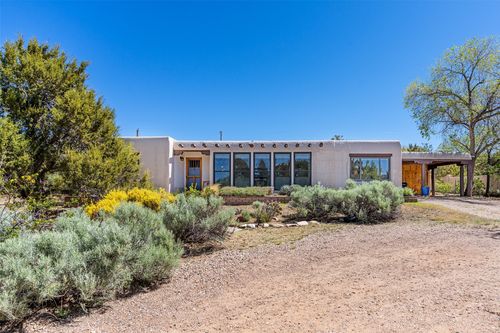615 E Barcelona Rd, Santa Fe, NM, 87505-0322 | Card Image