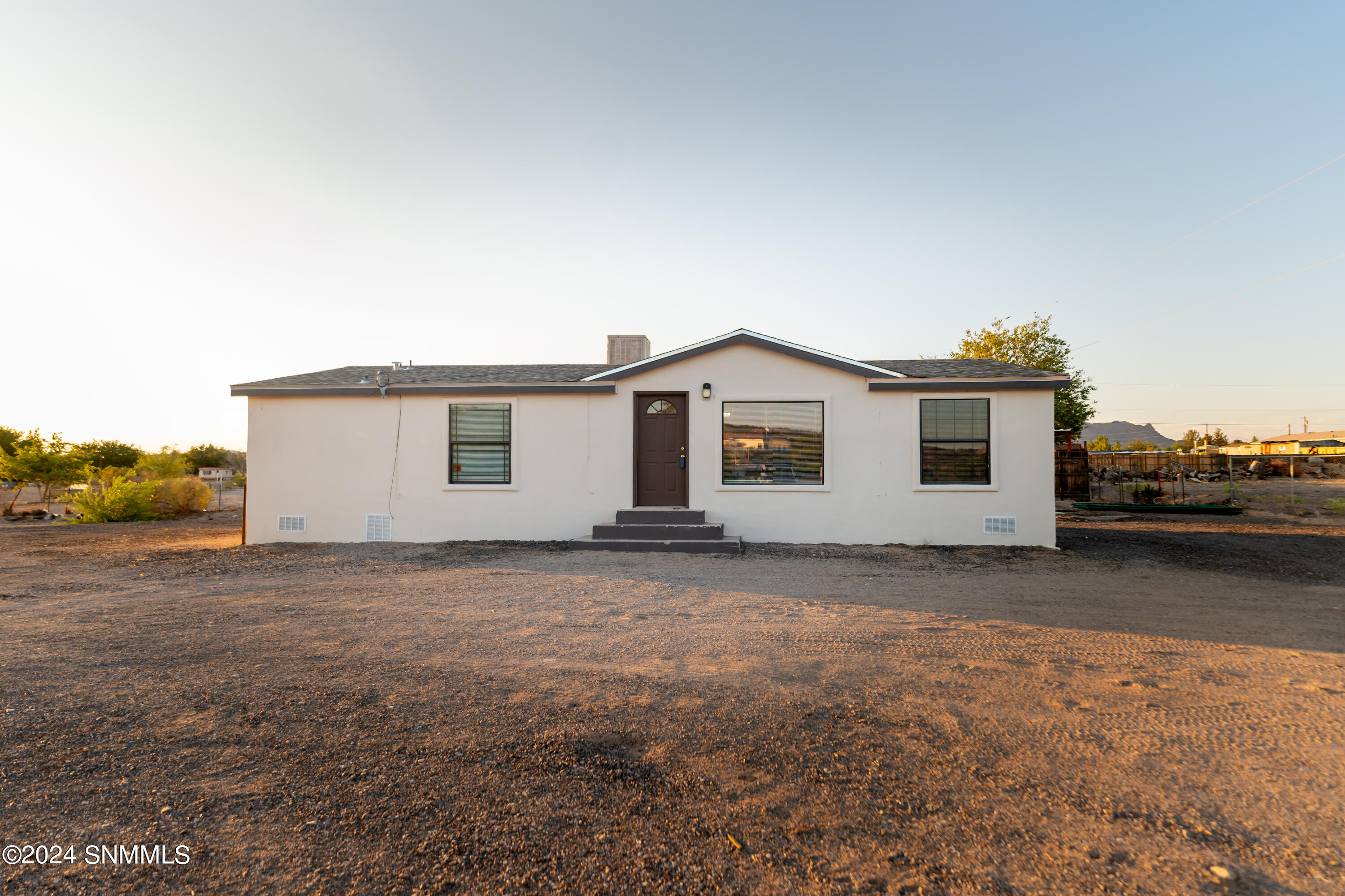 Beehive Ln, Las Cruces, NM 88012