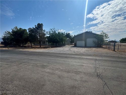 1370 Bridger St, Pahrump, NV, 89048-7871 | Card Image