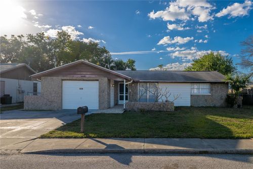 9821 El Camino Real Ave, PORT RICHEY, FL, 34668-3855 | Card Image