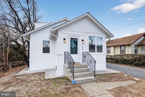 210 Ridge Ave, BLACKWOOD, NJ, 08012-4730 | Card Image