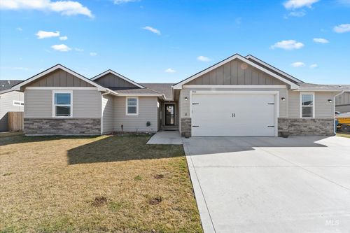 900 Sw Camille Dr, Mountain Home, ID, 83647-6532 | Card Image