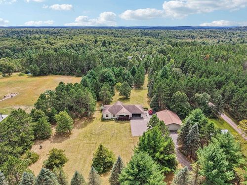 911 Gillette Ln, Wisconsin Dells, WI, 53965-8518 | Card Image