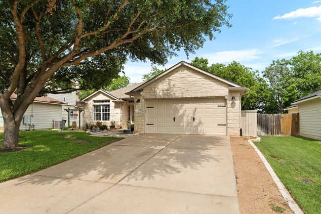 30310 Bumble Bee Dr, House other with 4 bedrooms, 2 bathrooms and 4 parking in Georgetown TX | Image 11