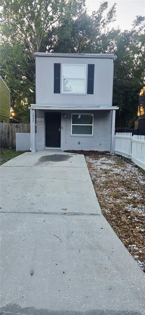 10225 N Ojus Dr, TAMPA, FL, 33617-3933 | Card Image