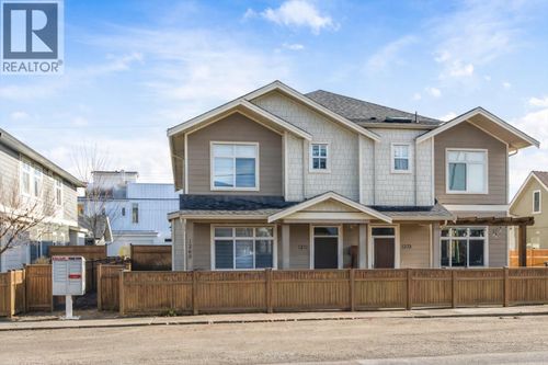 1269 Ethel St, Kelowna, BC, V1Y2W8 | Card Image