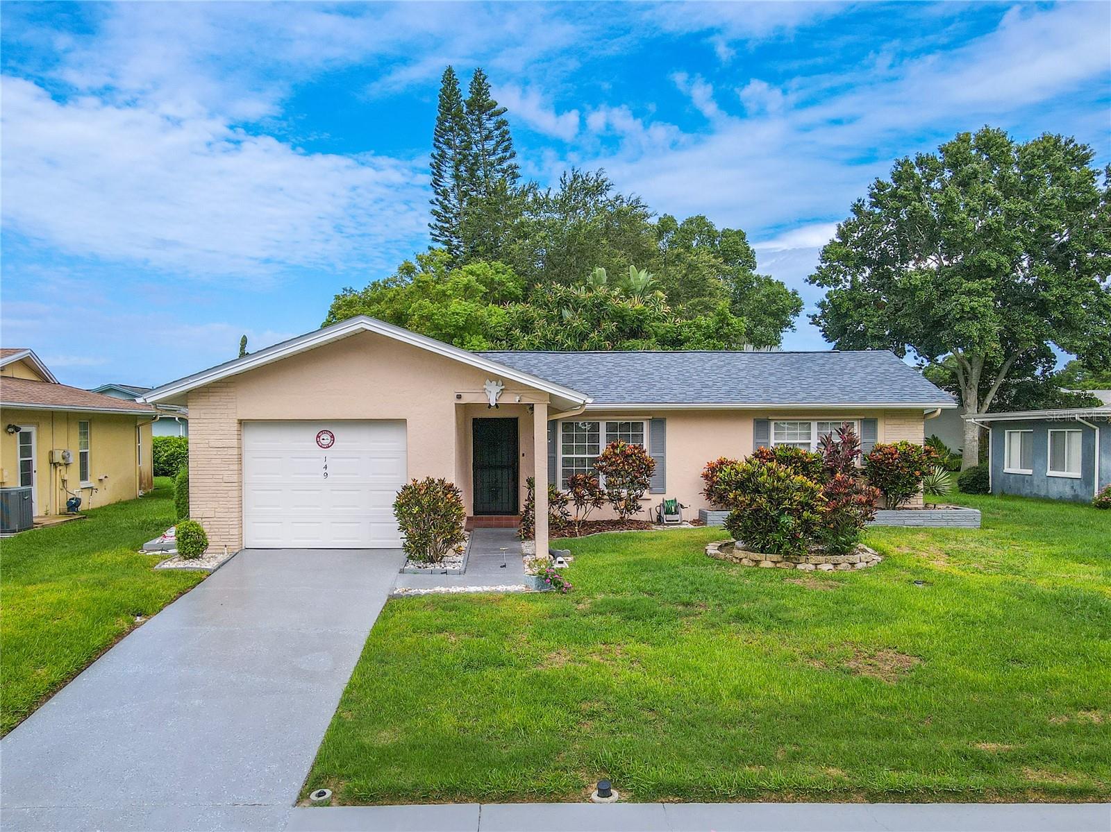Stafford Cir, Palm Harbor, FL 34684