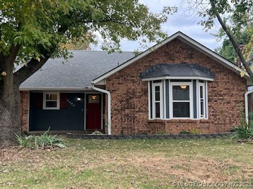 2404 Maywood Dr, Claremore, OK, 74017-4832 | Card Image