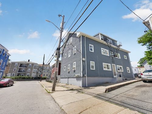 29 Mowry St, Central Falls, RI, 02863-6223 | Card Image