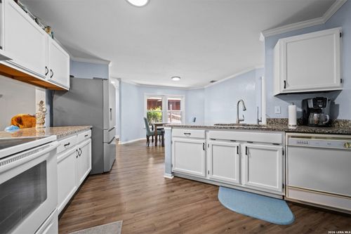 6970 Country Dawn, San Antonio, TX, 78240-4441 | Card Image