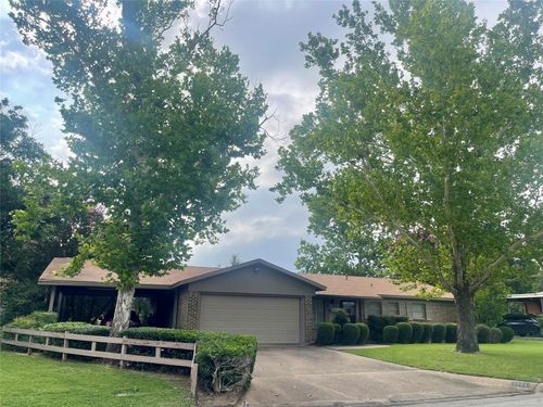 1601 Se 23rd Ave, Mineral Wells, TX, 76067-6775 | Card Image