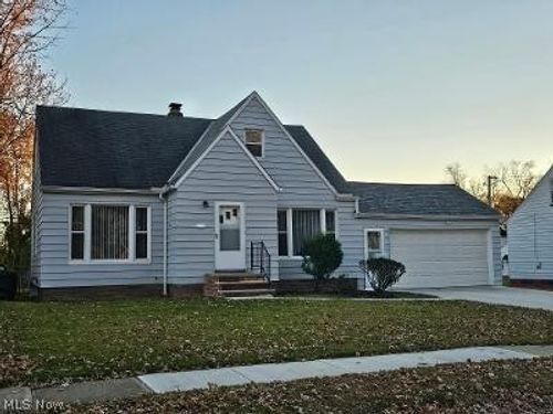 19812 Marvin Rd, Warrensville Heights, OH, 44128-4216 | Card Image