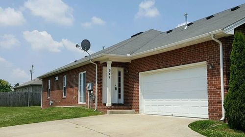 547 Rose Cottage Cir, Gallatin, TN, 37066-2585 | Card Image