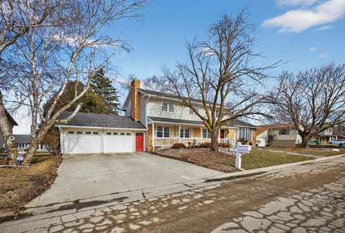 805 5th St Nw, Kasson, MN, 55944-1007 | Card Image