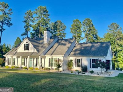 106 Waterside Drive Sw, House other with 3 bedrooms, 2 bathrooms and 2 parking in Eatonton GA | Image 1