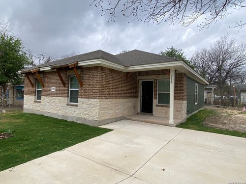 723 S San Bernardo Ave, San Antonio, TX, 78237-2938 | Card Image