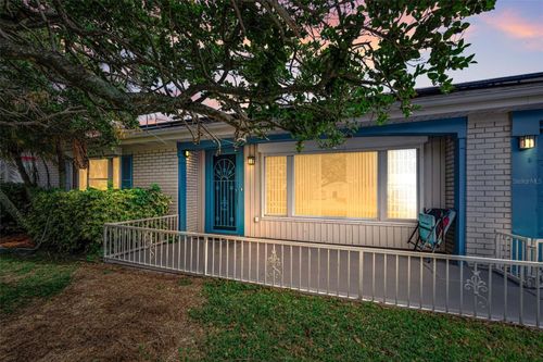 3520 Overland Dr, HOLIDAY, FL, 34691-1125 | Card Image