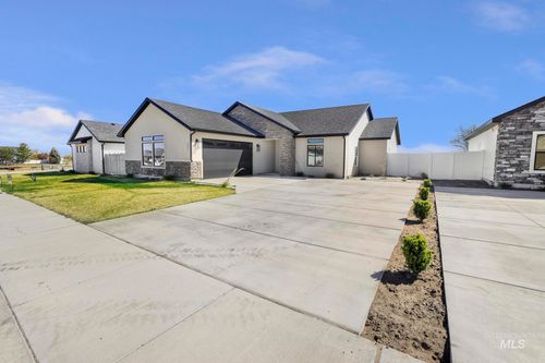 951 Gregory Way, Twin Falls, ID, 83301-8565 | Card Image