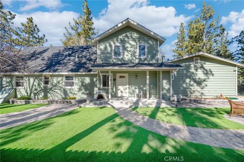 195 Knoll Rd, Big Bear Lake, CA, 92315-9509 | Card Image