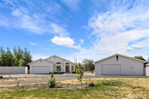 2430 Vantage Hwy, Ellensburg, WA, 98926-9060 | Card Image