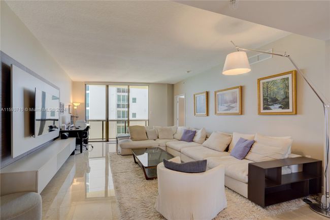 2602 - 16275 Collins Ave, Condo with 2 bedrooms, 2 bathrooms and null parking in Sunny Isles Beach FL | Image 17