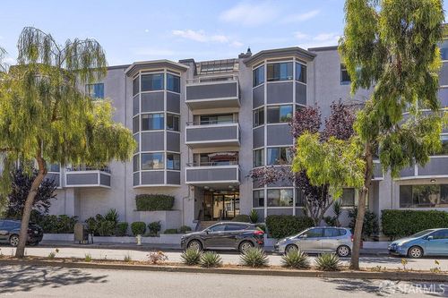 apt-415-360 Guerrero St, San Francisco, CA, 94103-3382 | Card Image