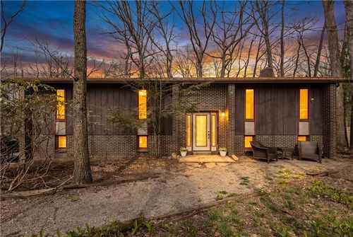 720 Woodland Rd, Bradfordwoods, PA, 15015-1328 | Card Image