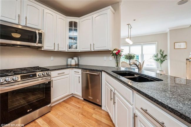 32 Landing Dr, Condo with 2 bedrooms, 3 bathrooms and 1 parking in Dobbs Ferry NY | Image 5