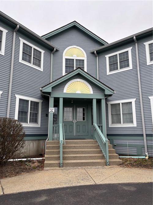 l203-320 Phillips Street, North Kingstown, RI, 02852 | Card Image