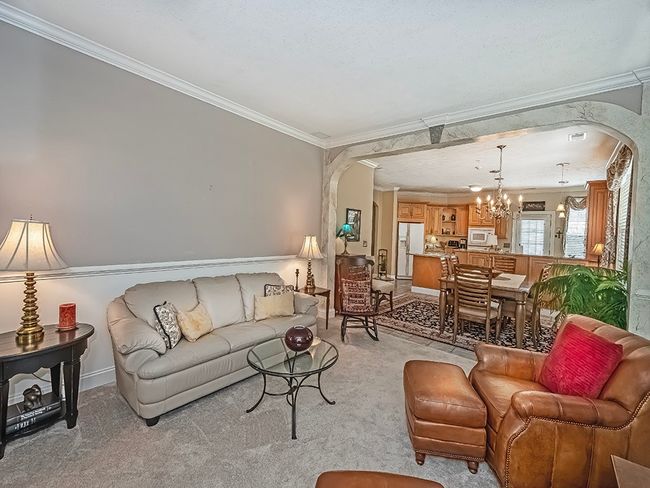 6 - 210 Adams Pointe Blvd, Condo with 2 bedrooms, 2 bathrooms and 2 parking in Adams Twp PA | Image 7