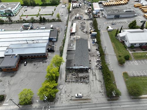 2145 Keating Cross Rd, Central Saanich, BC, V8M2A5 | Card Image