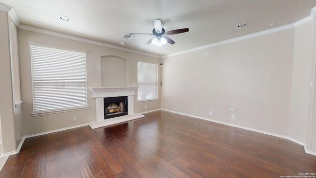 545 Triple Crown, House other with 4 bedrooms, 4 bathrooms and null parking in Schertz TX | Image 15