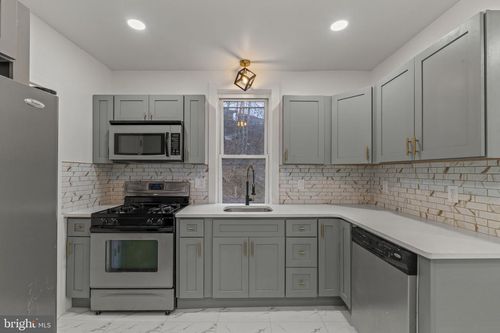 236 Mill St, DARBY, PA, 19023-2015 | Card Image